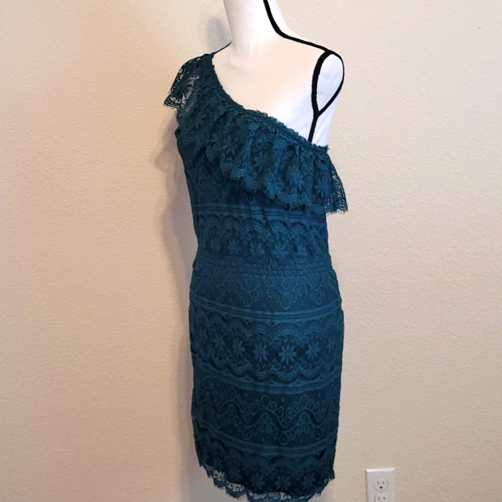 Green Side Shoulder Lace Dress M - Picture 1 of 7